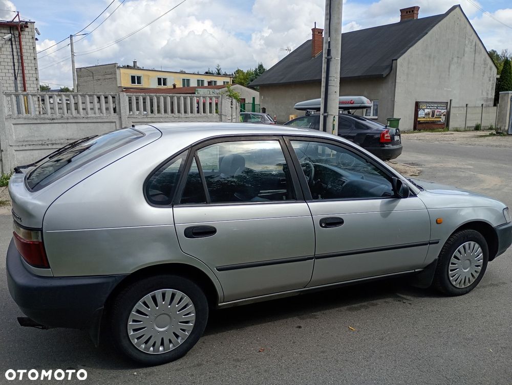 Toyota Corolla - 3