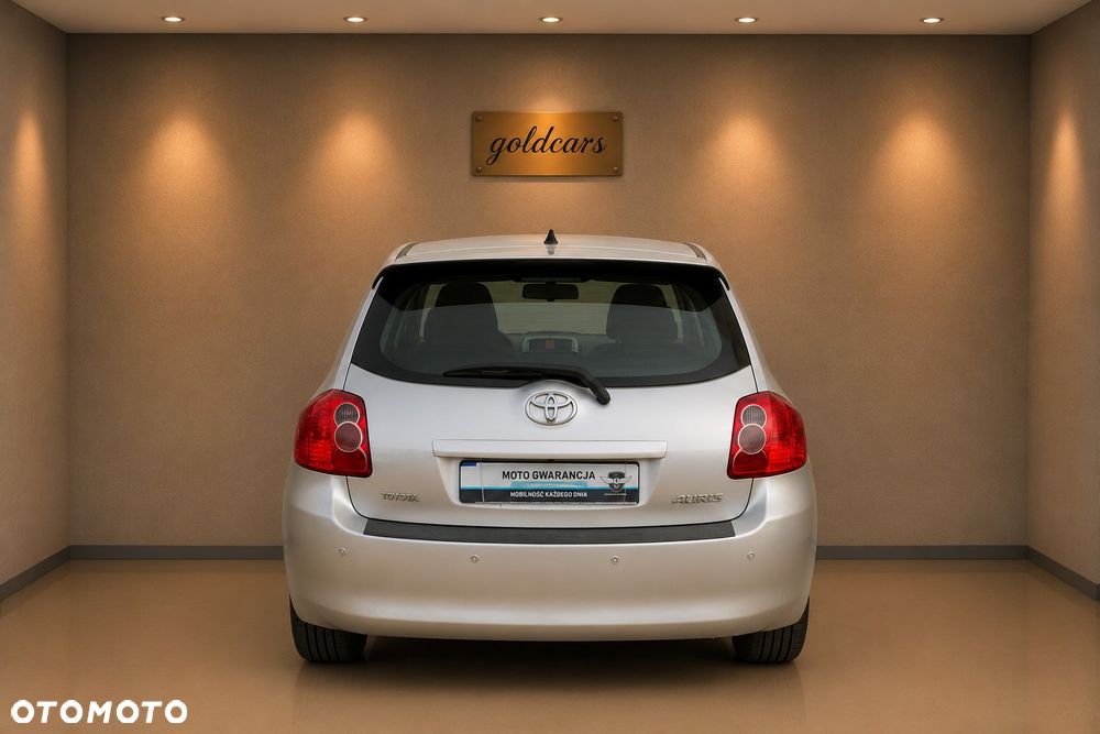 Toyota Auris 1.6 Luna - 8
