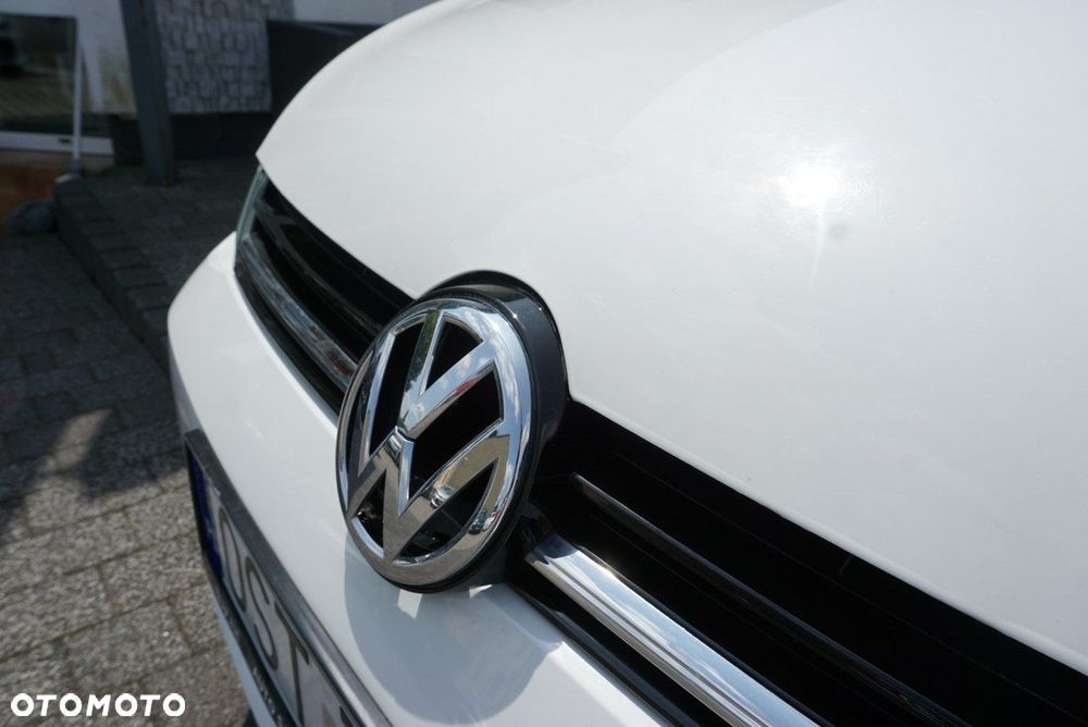 Volkswagen Golf - 27