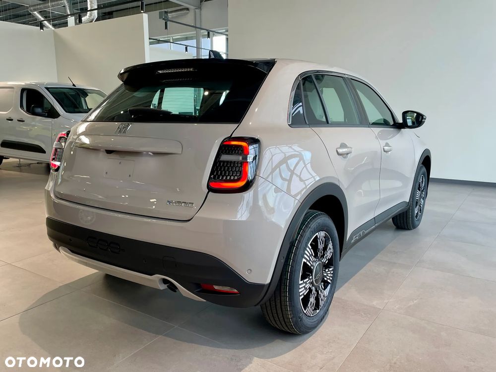 Fiat 600 1.2 Turbo Hybrid eDCT - 7