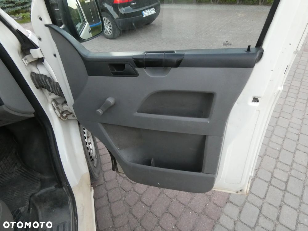 Volkswagen Transporter L1H1 - 16