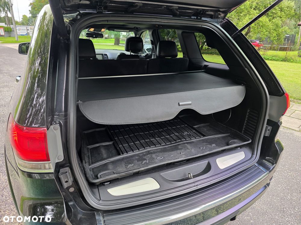 Jeep Grand Cherokee - 19