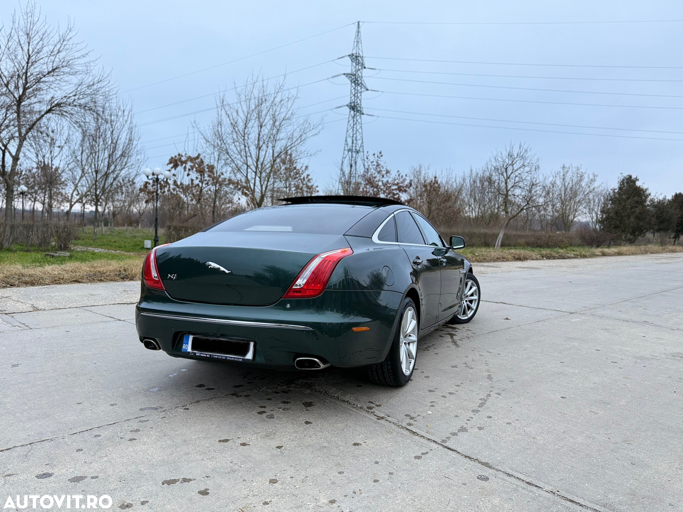 Jaguar XJ 3.0 V6 Portfolio Aut SWB - 4
