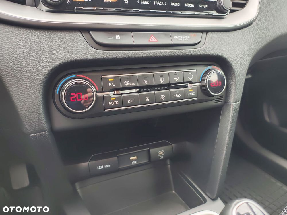 Kia Ceed 1.5 T-GDI M - 26