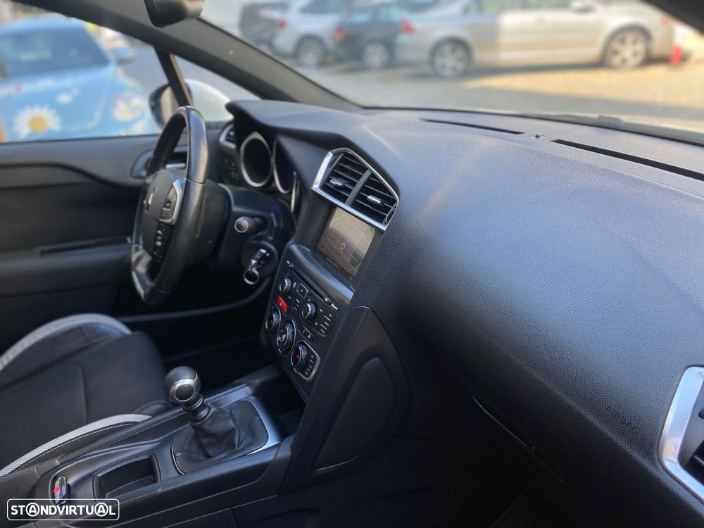 Citroën DS4 1.6 HDi So Chic - 24