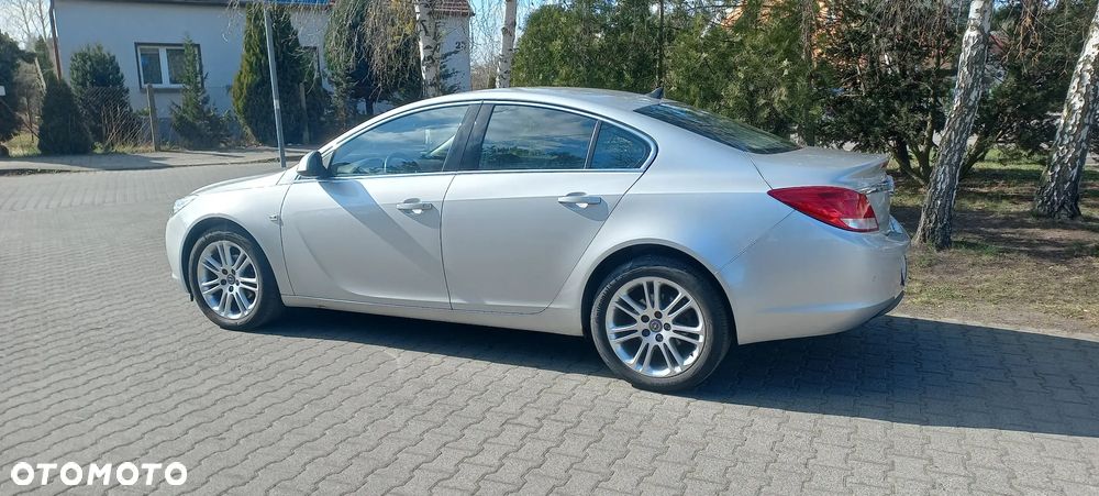 Opel Insignia 1.8 Design Edition - 2