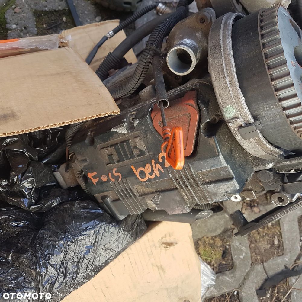 silnik motor wał głowica blok tłoki foks lombardini lgw 523 mpi AIXAM 500-5  Aixam A.751  Aixam Crossline L  Aixam Roadline  Aixam Scouty Gt  Aixam Minivan 500-5  Belier Divane  Belier Docker  belier Opale  Belier Vx  Chatenet Barooder  Chatenet Ch26  Chatenet Speedino  Microcar MC 1 / 2  Microcar M Go 1 / 2  Microcar M-GO 3 / 4  Microcar M8  Ligier XTOO  Ligier IXO - 7
