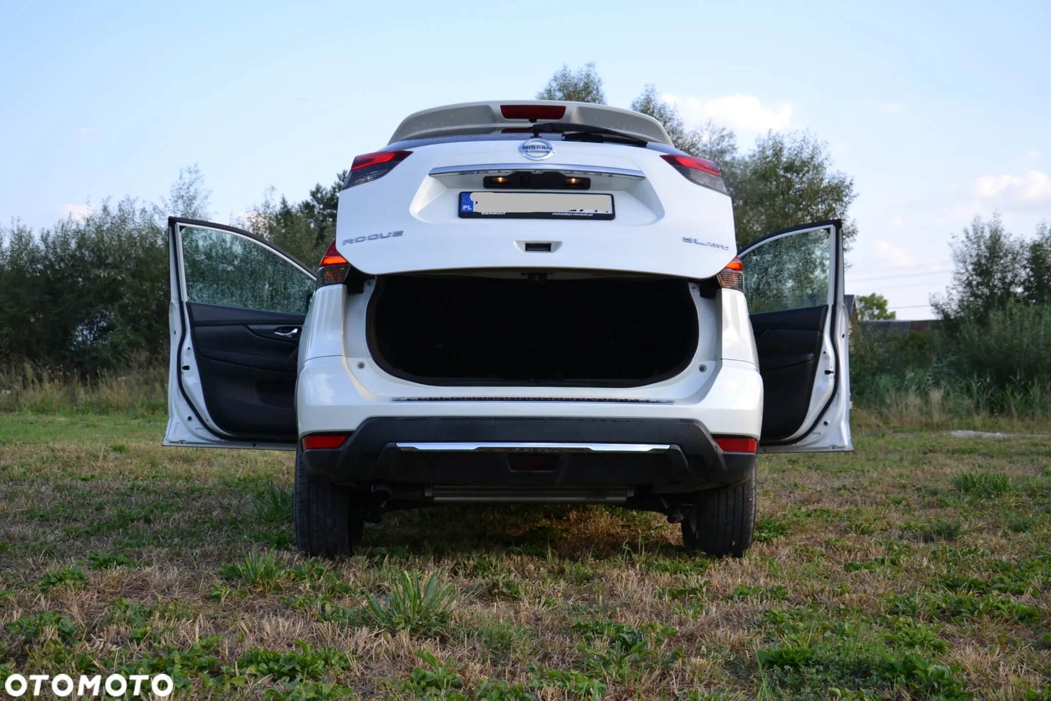 Nissan Rogue - 12