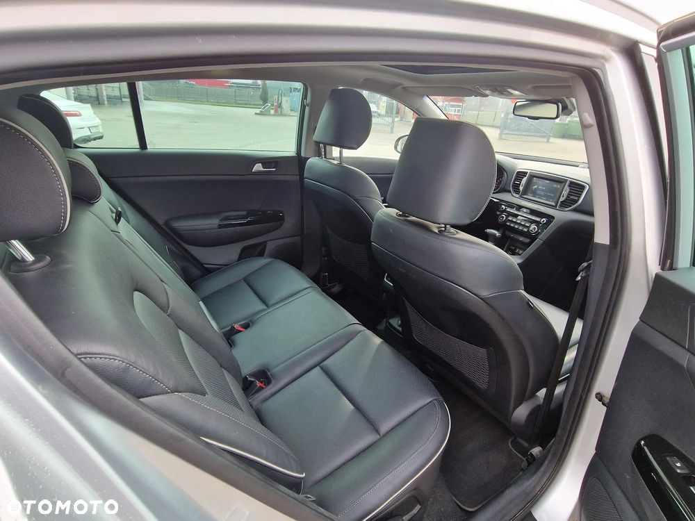 Kia Sportage 2,0 CRDI AWD Spirit - 14