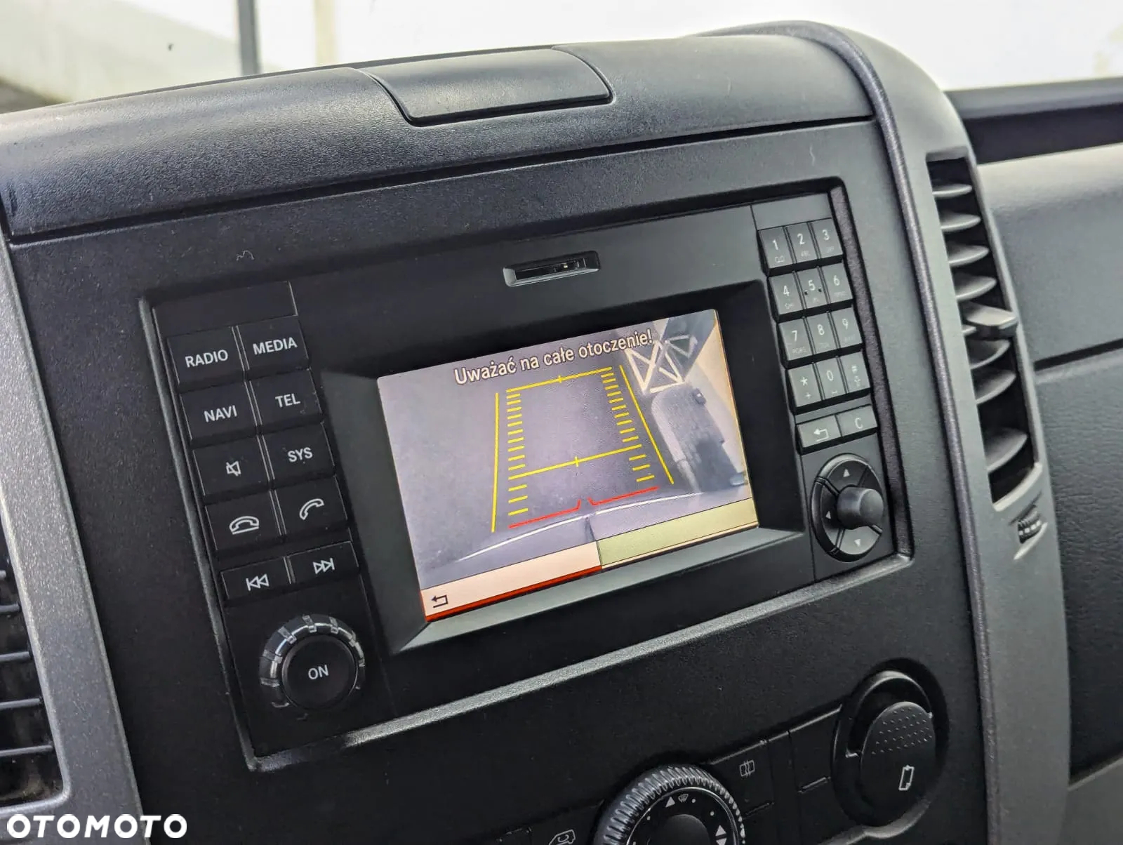 Mercedes-Benz Sprinter - 11
