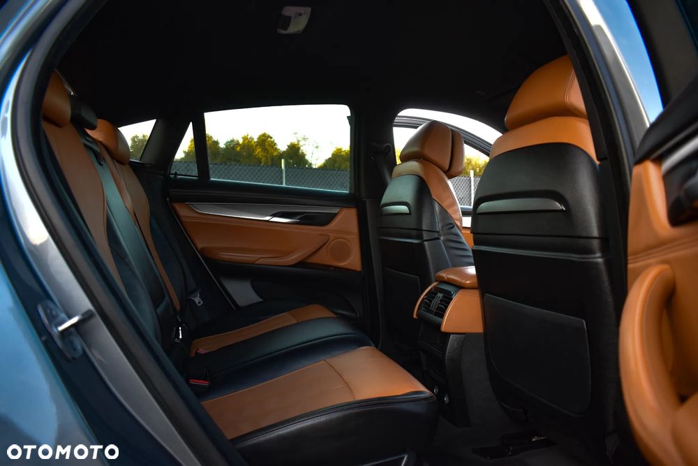 BMW X6 xDrive40d - 12