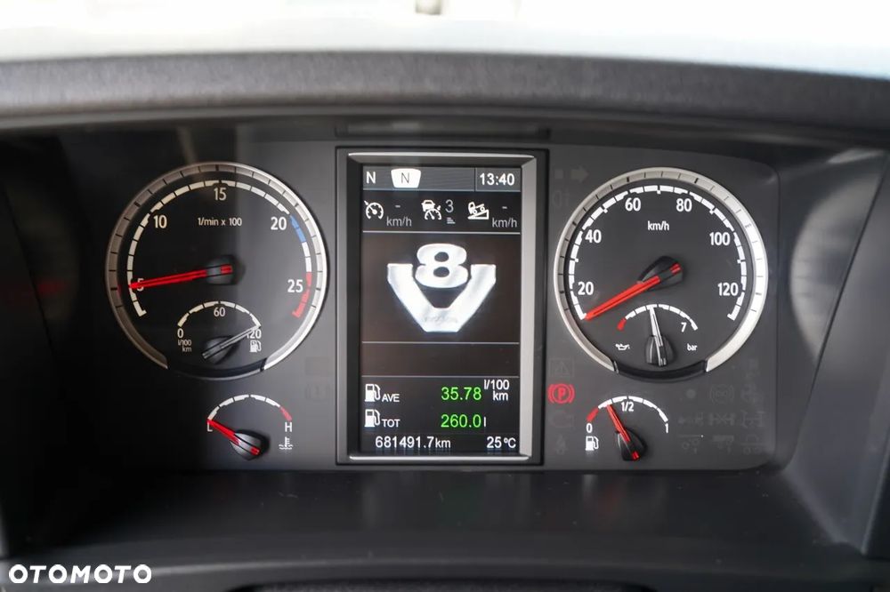 Scania R 580 / V8 / 6x4 / DMC: 95.000 KG / KLIMA POSTOJOWA / OPTICRUISE / 3 OSIOWY CIĄGNIK SIODŁOWY - 36