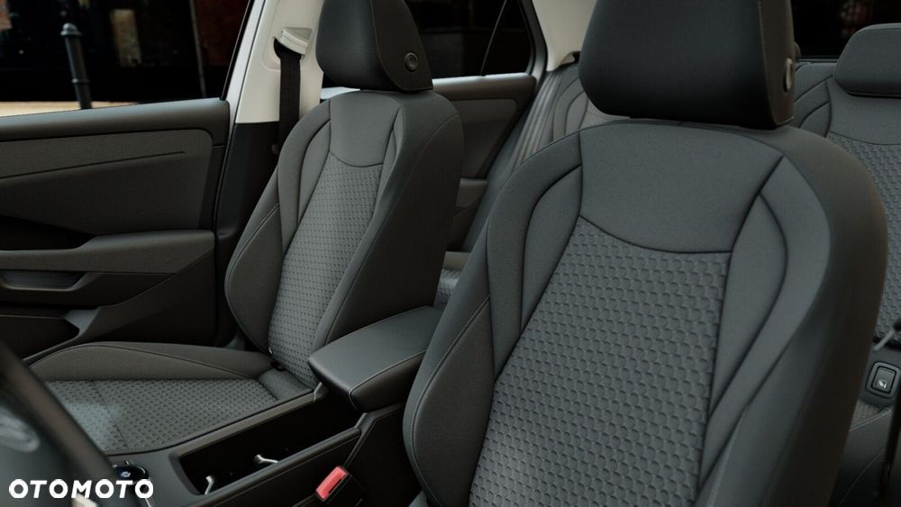 Volkswagen T-Roc 1.5 eTSI Life DSG - 11