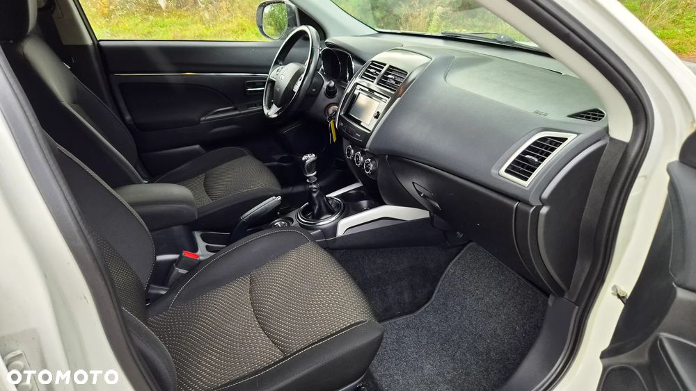 Mitsubishi ASX 1.8 DI-D 4WD Diamant Edition - 12