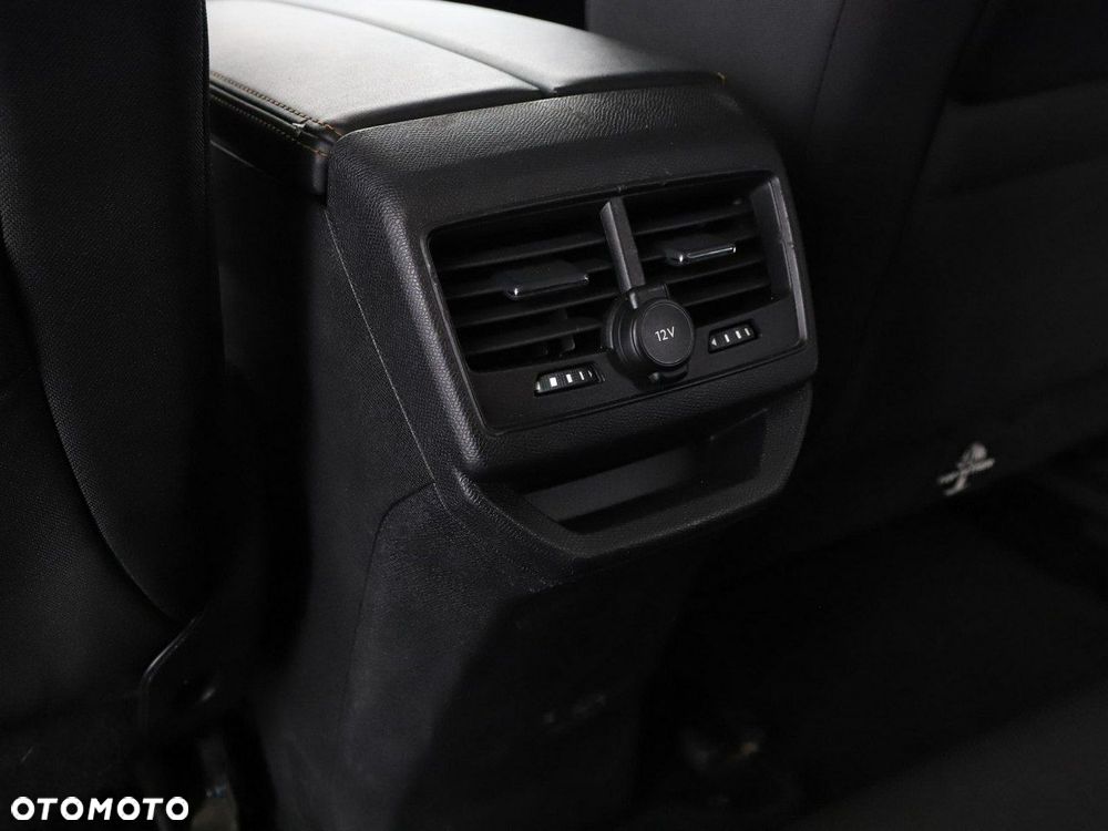 Peugeot 3008 BlueHDi 130 Stop & Start EAT8 Active Business-Paket - 39