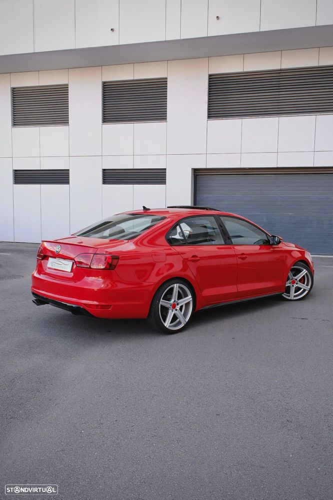 VW Jetta 2.0 TSI DSG Highline - 3