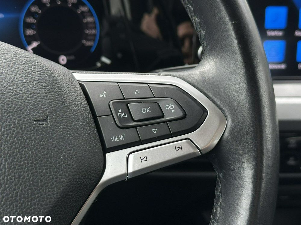 Volkswagen Golf - 33