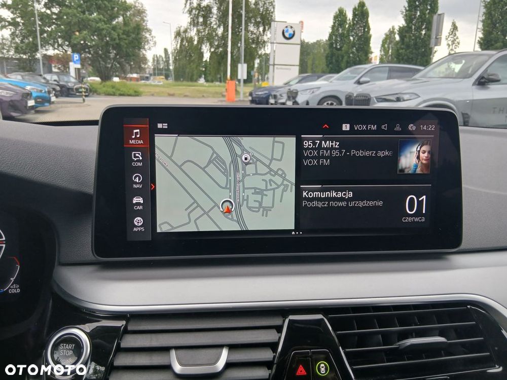 BMW Seria 5 540d xDrive mHEV - 25