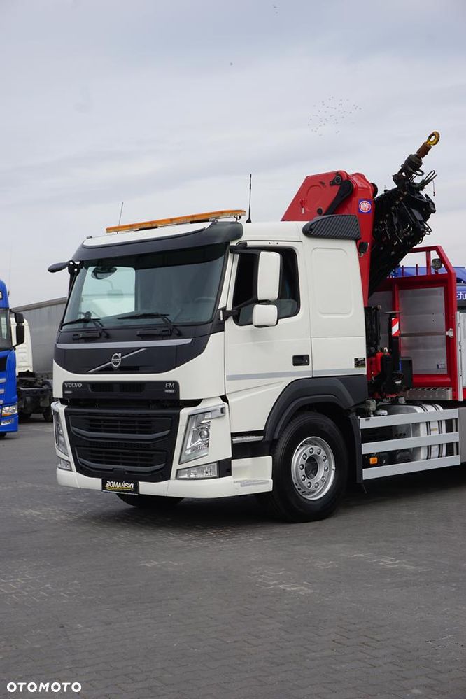Volvo FM / 500 / 6 X 2 / SKRZYNIOWY + HDS / HMF 3220 K7 / WYS. 18,9 M / OŚ SKRĘTNA - 36