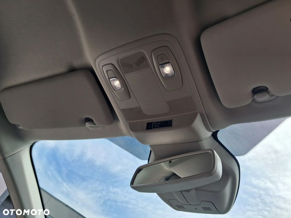 Renault Megane ENERGY dCi 110 EDC BOSE EDITION - 19