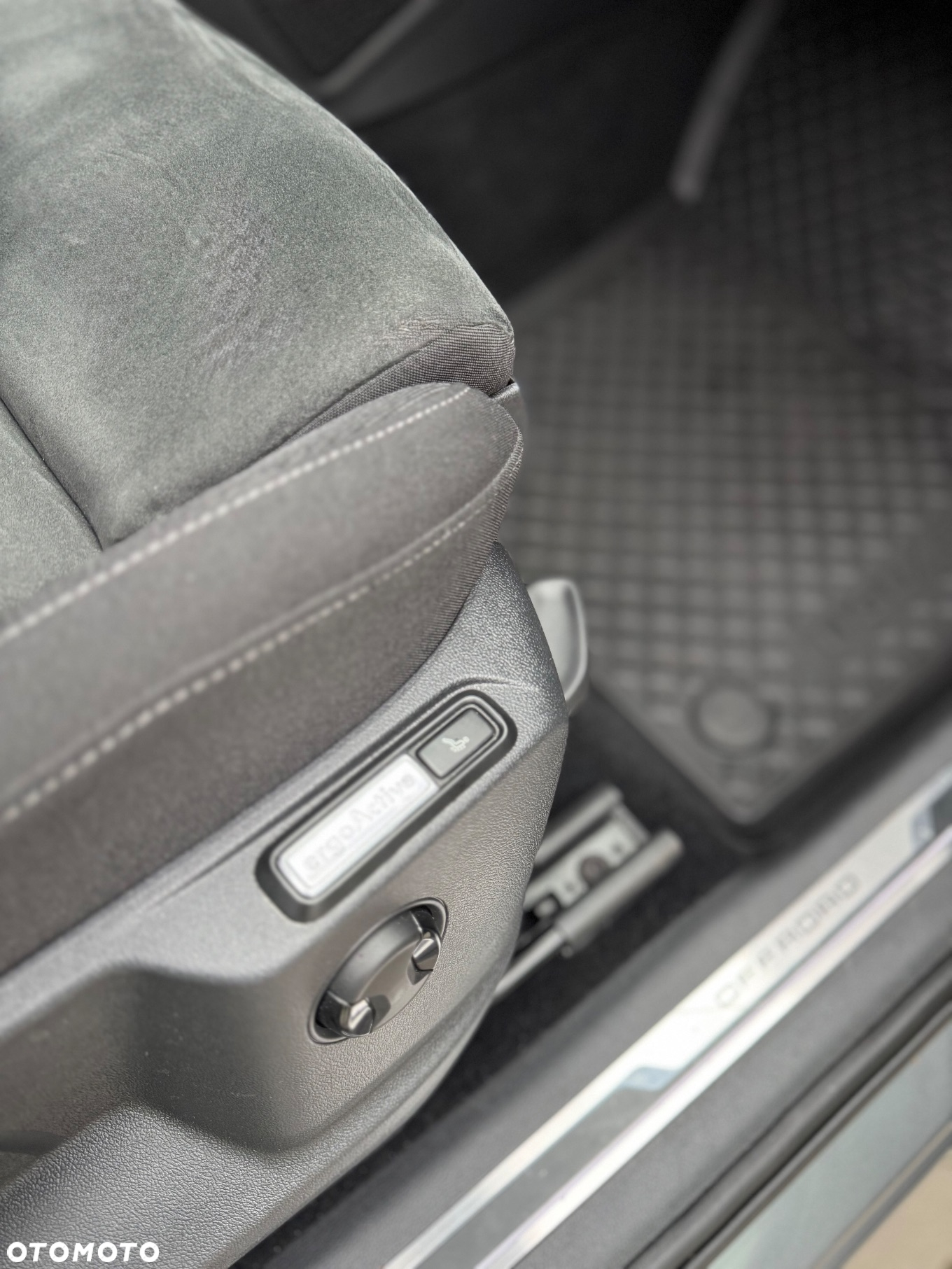 Volkswagen Tiguan 2.0 TDI BMT SCR 4Mot Highline DSG - 34