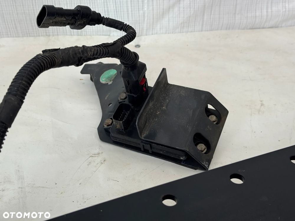 Iveco Daily 70c hak holowniczy mocowanie moduł wiązka kompletny - 4