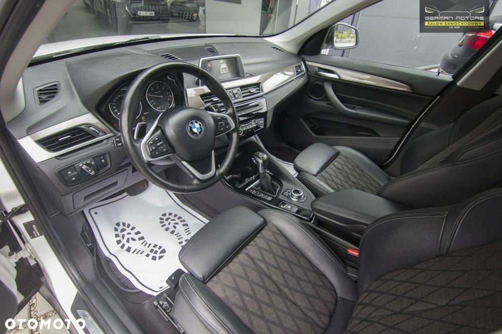 BMW X1 xDrive18d xLine - 22