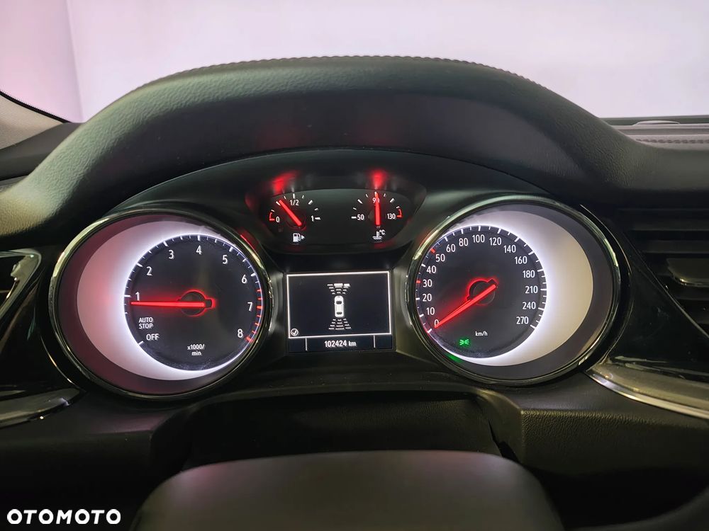 Opel Insignia 1.5 T Enjoy S&S - 9
