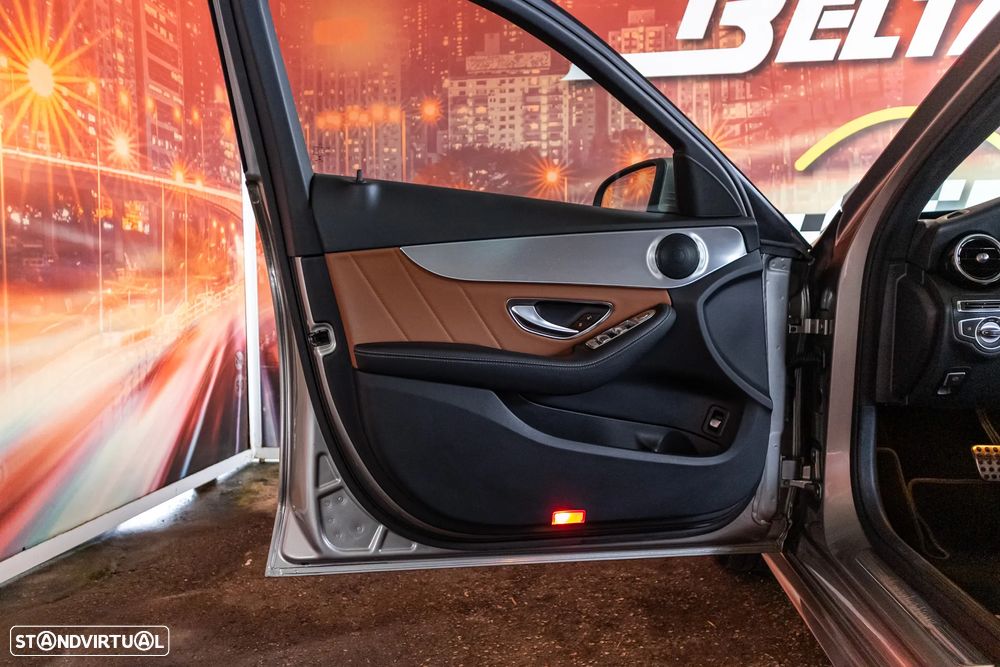 Mercedes-Benz C 220 d AMG Line - 12