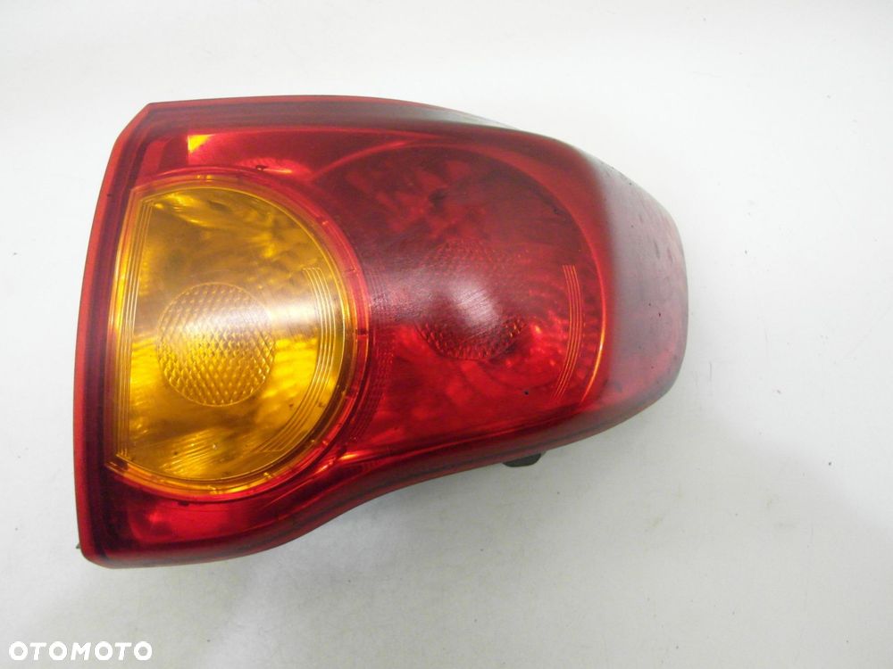 LAMPA PRAWA TYLNA TOYOTA COROLLA E12 SEDAN 12515 - 1