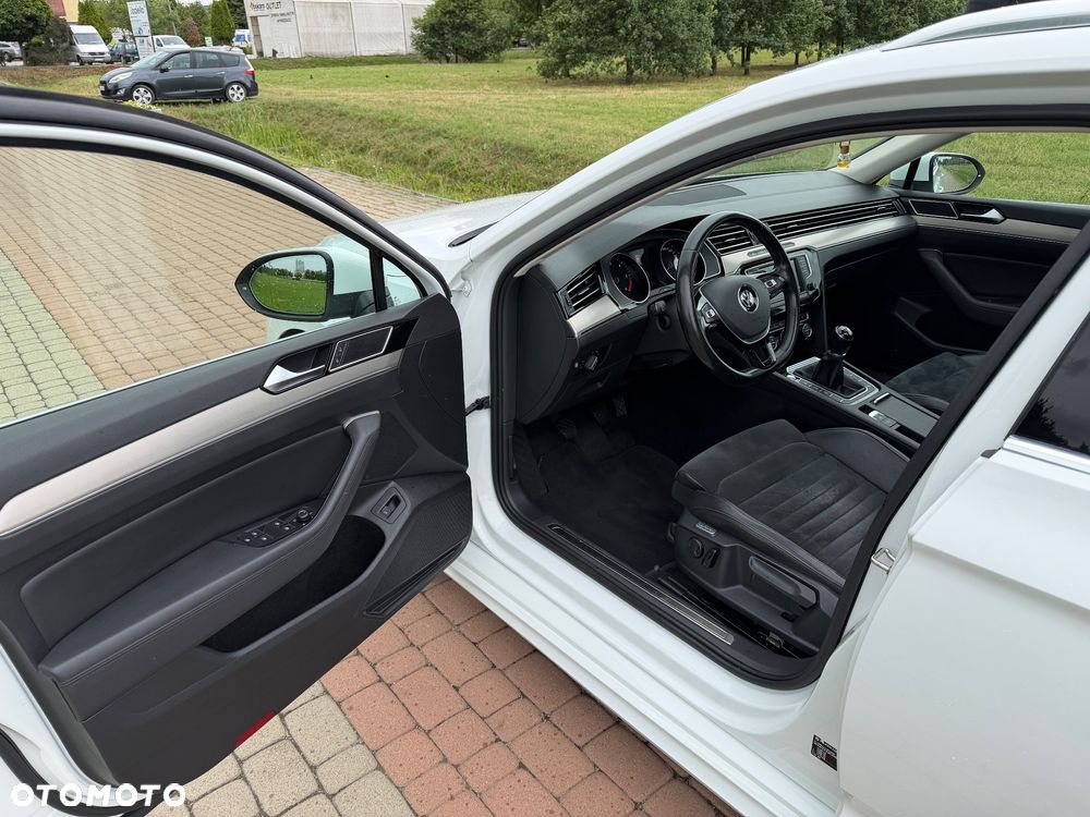 Volkswagen Passat 2.0 TDI BMT Highline - 13
