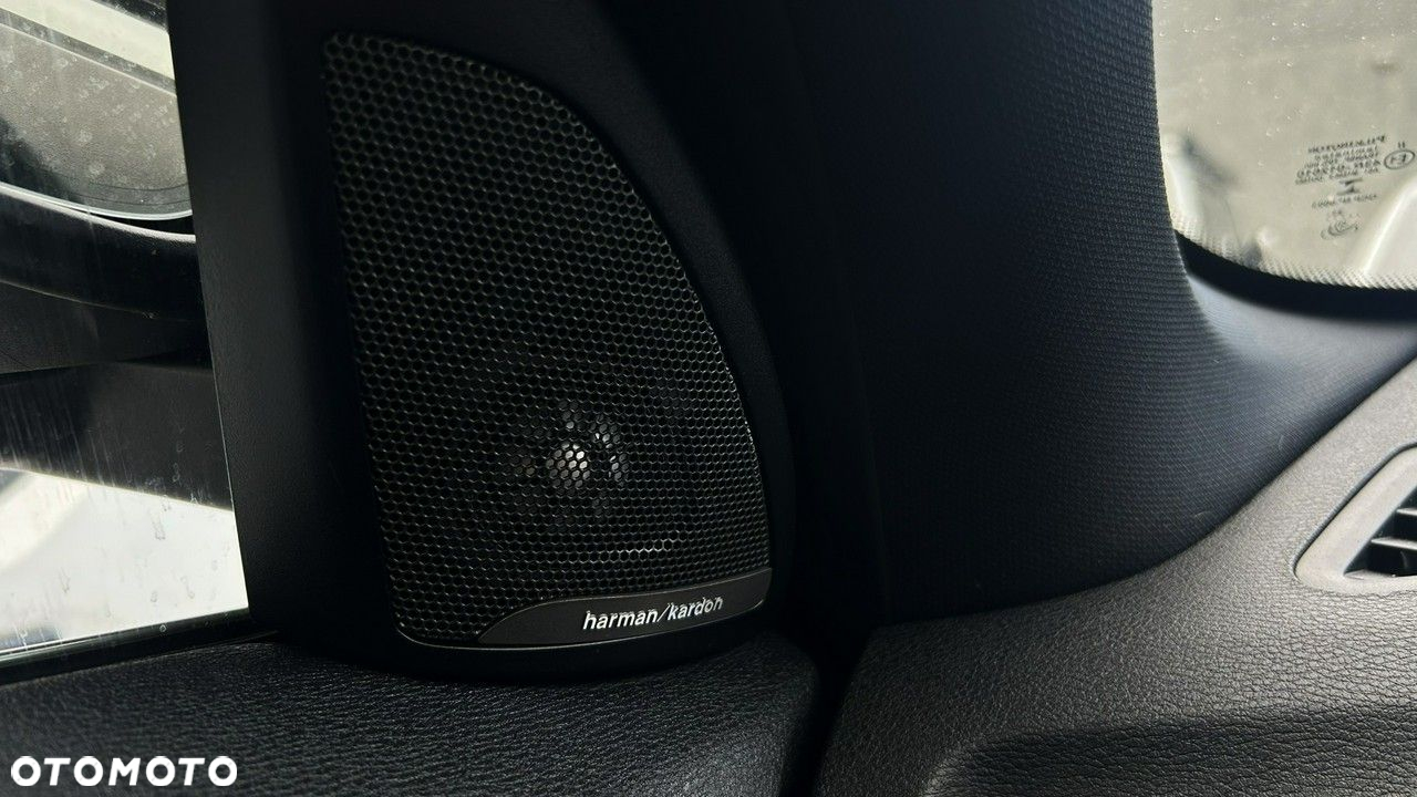 BMW X1 - 15