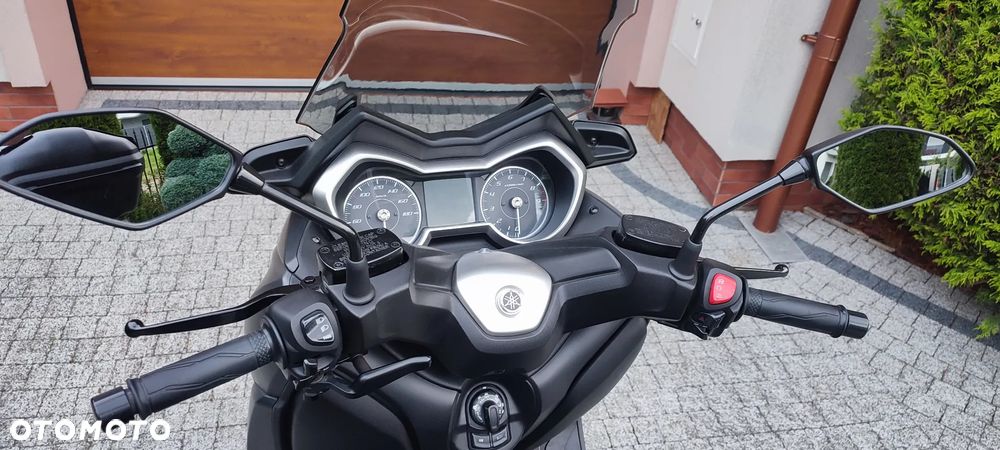 Yamaha X-max - 4