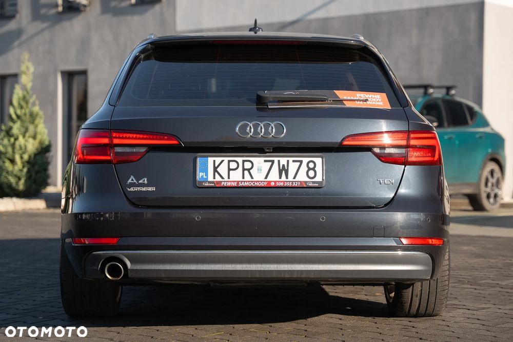 Audi A4 Avant 2.0 TDI Design - 13