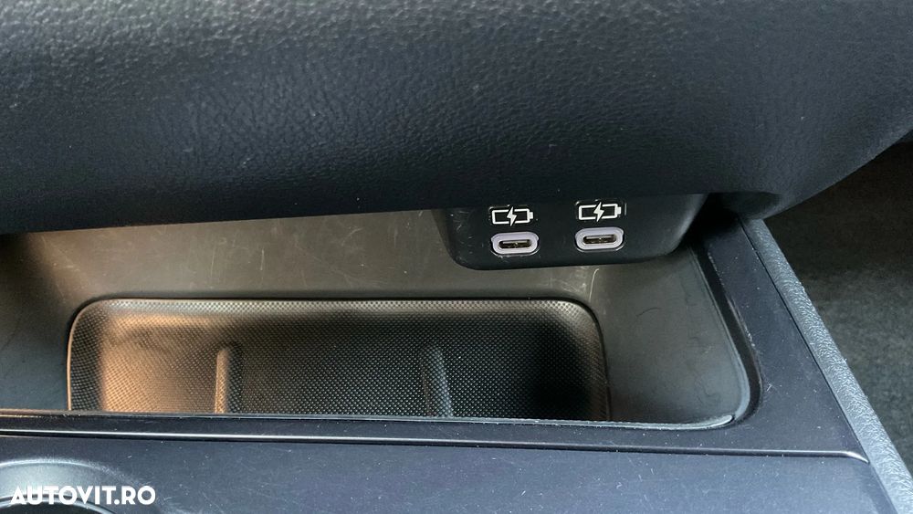 Lexus UX 250h Business Edition - 40