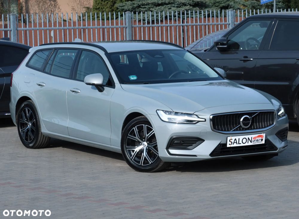 Volvo V60 B3 B DKG Momentum Pro - 27