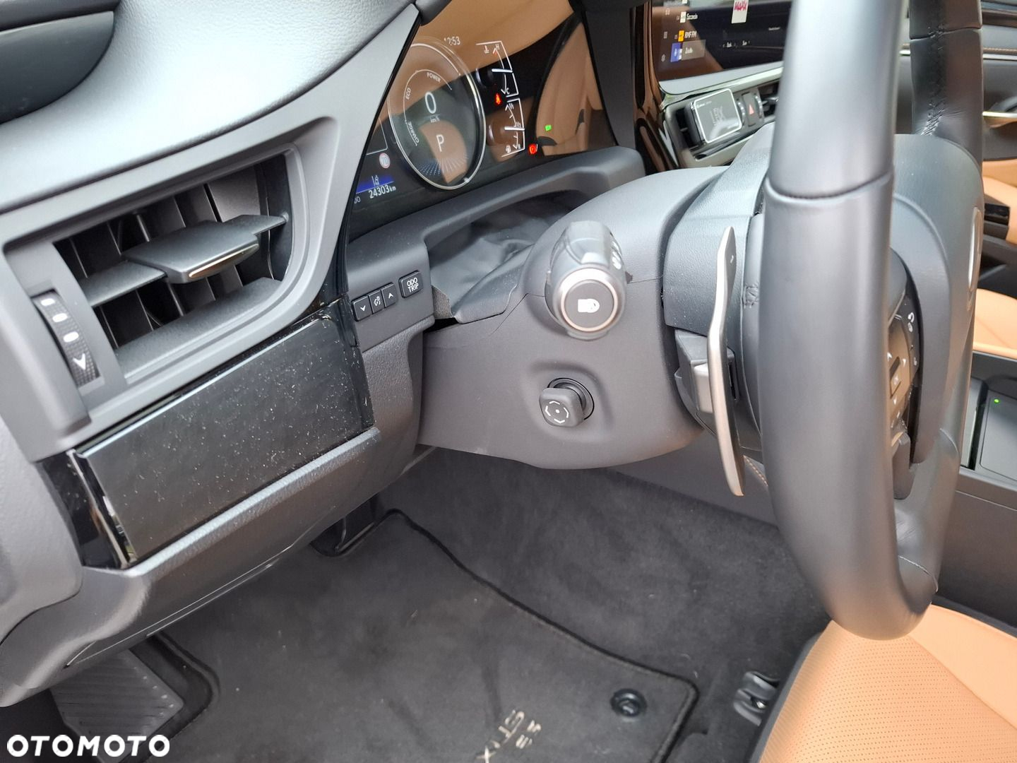 Lexus ES - 13