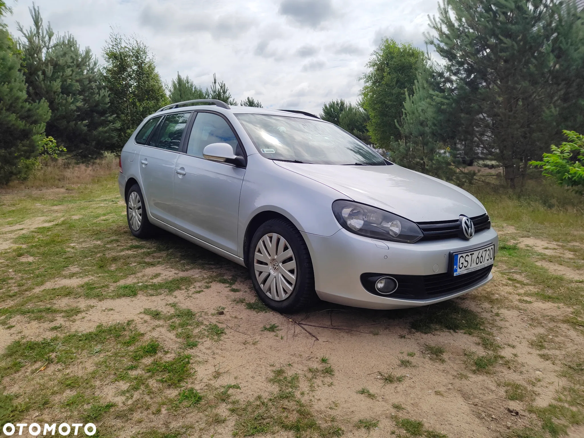 Volkswagen Golf VI 1.6 TDI Comfortline DSG - 2