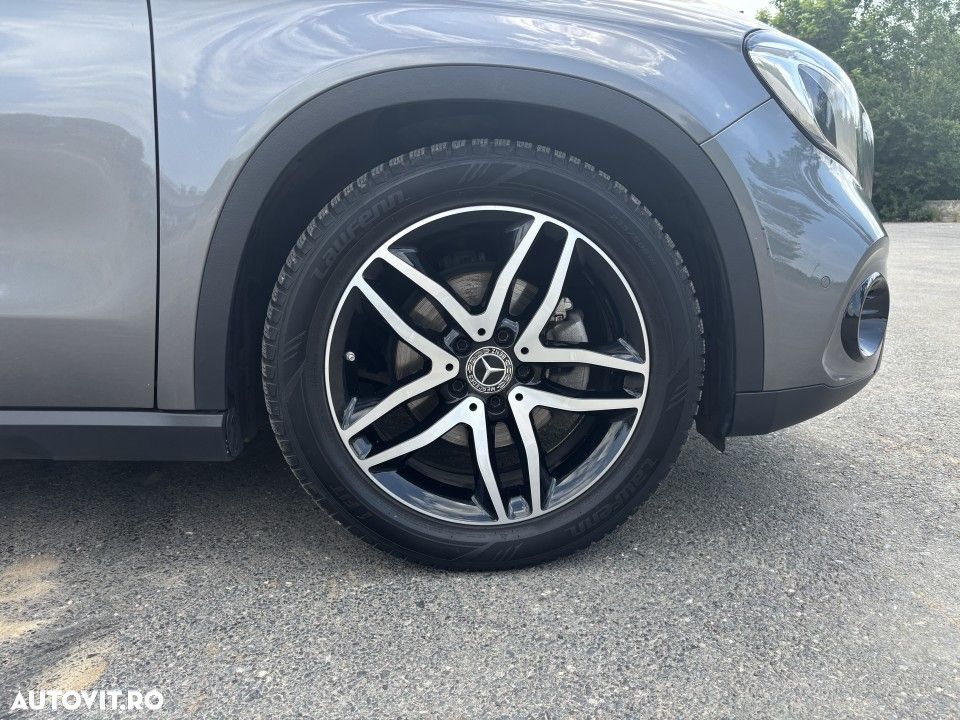 Mercedes-Benz GLA - 31