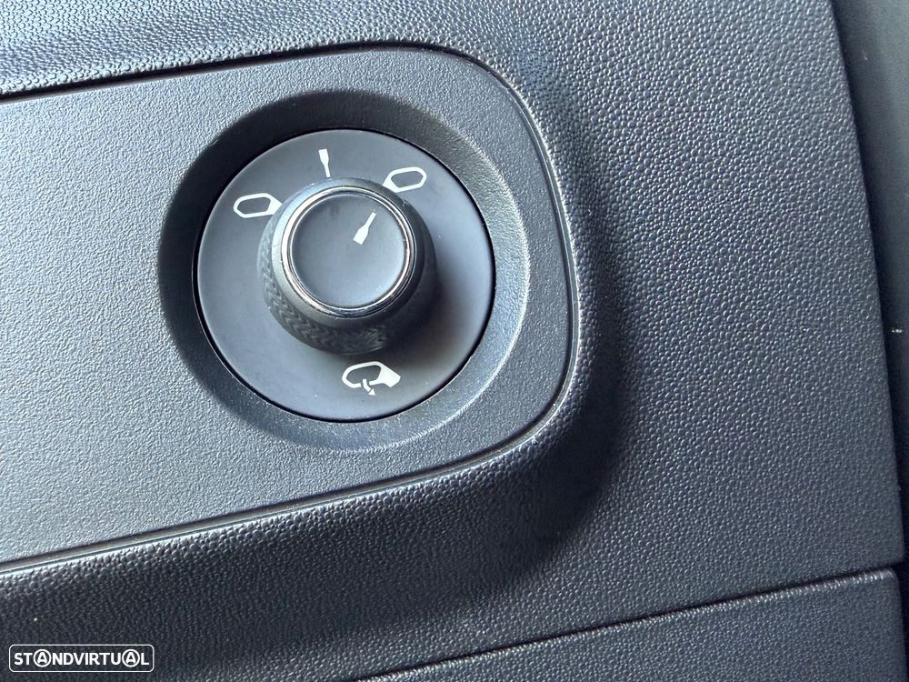 Citroën C3 1.2 PureTech Shine - 21