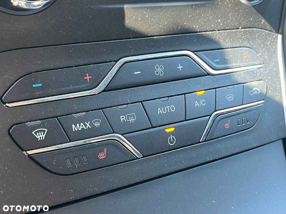 Ford S-Max 2.0 TDCi Titanium PowerShift - 8