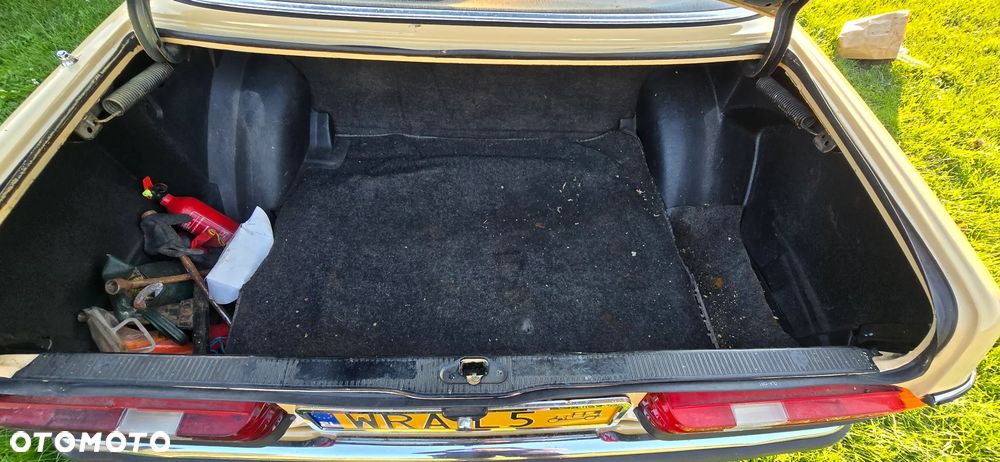 Mercedes-Benz W123 - 7