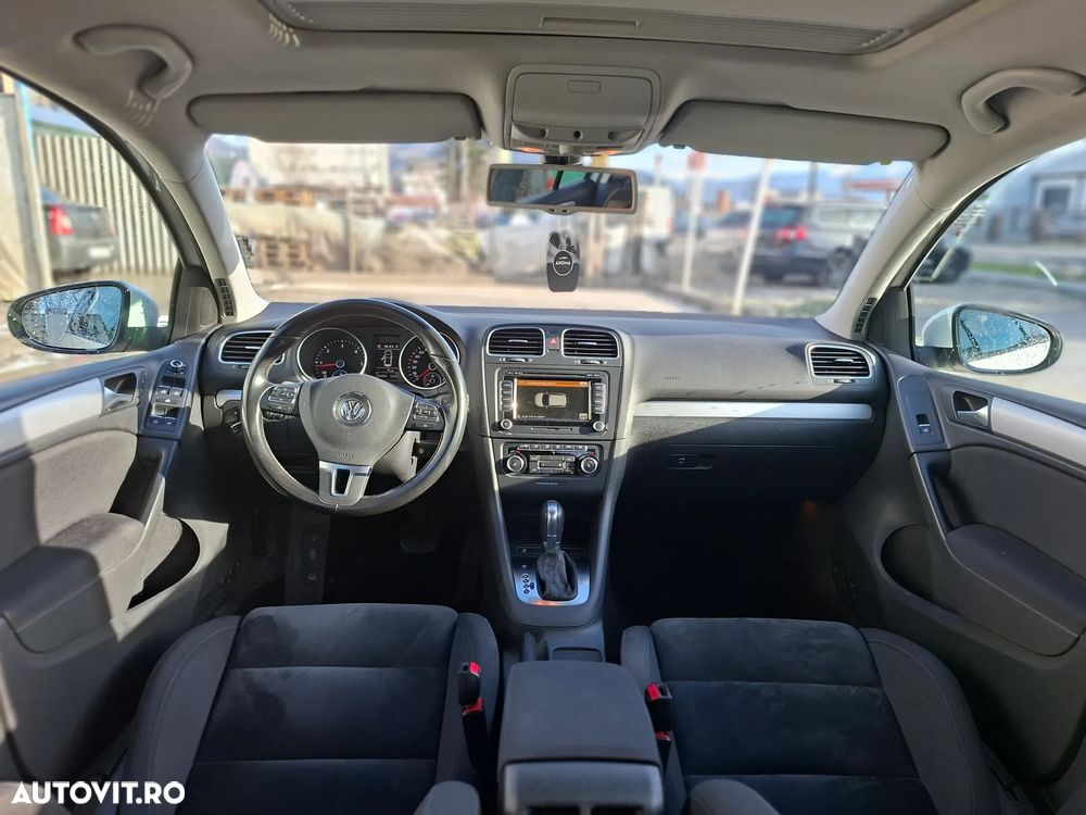 Volkswagen Golf 2.0 TDI DPF DSG Exclusive - 4