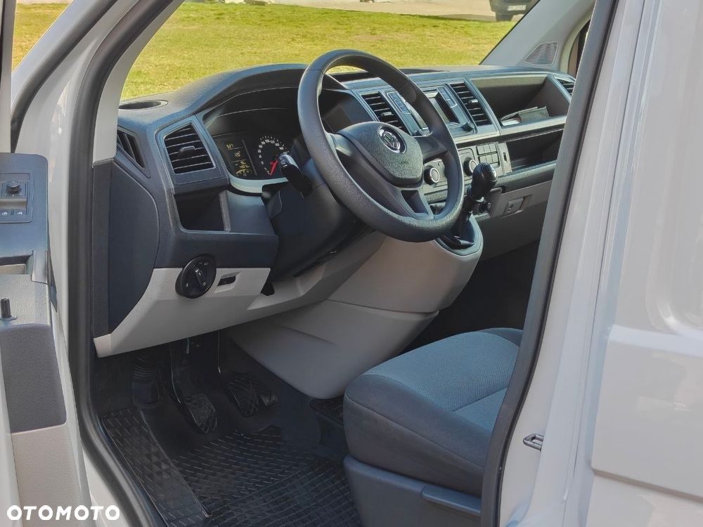 Volkswagen Transporter T6 - 2