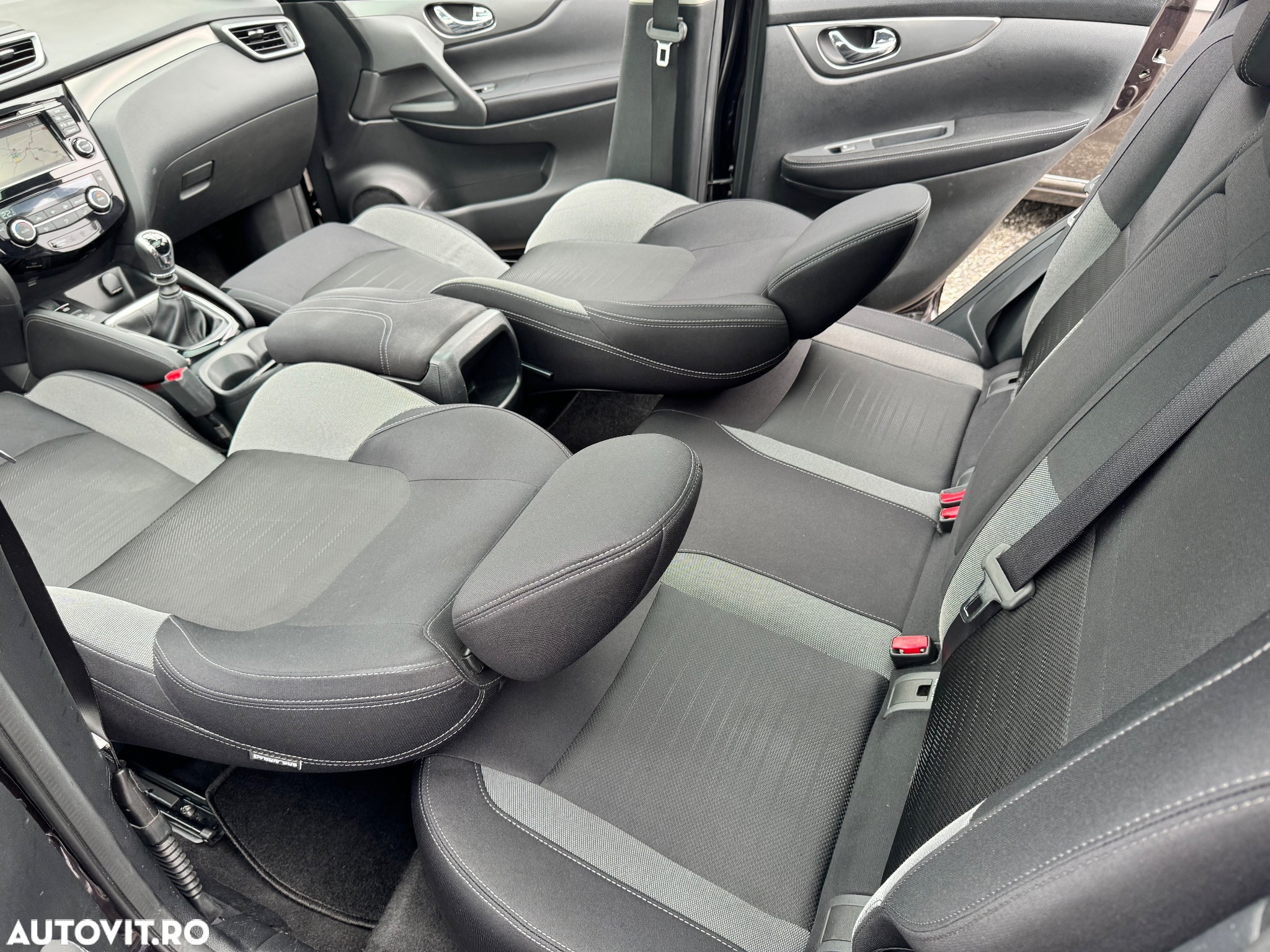 Nissan Qashqai 1.2 DIG-T Start/Stop N-Connecta - 7