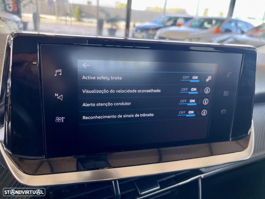 Peugeot 2008 1.2 PureTech Active Pack - 19