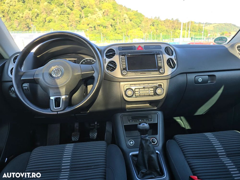 Volkswagen Tiguan - 8