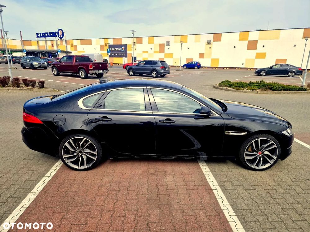Jaguar XF 3.0 TDV6 Portfolio - 5