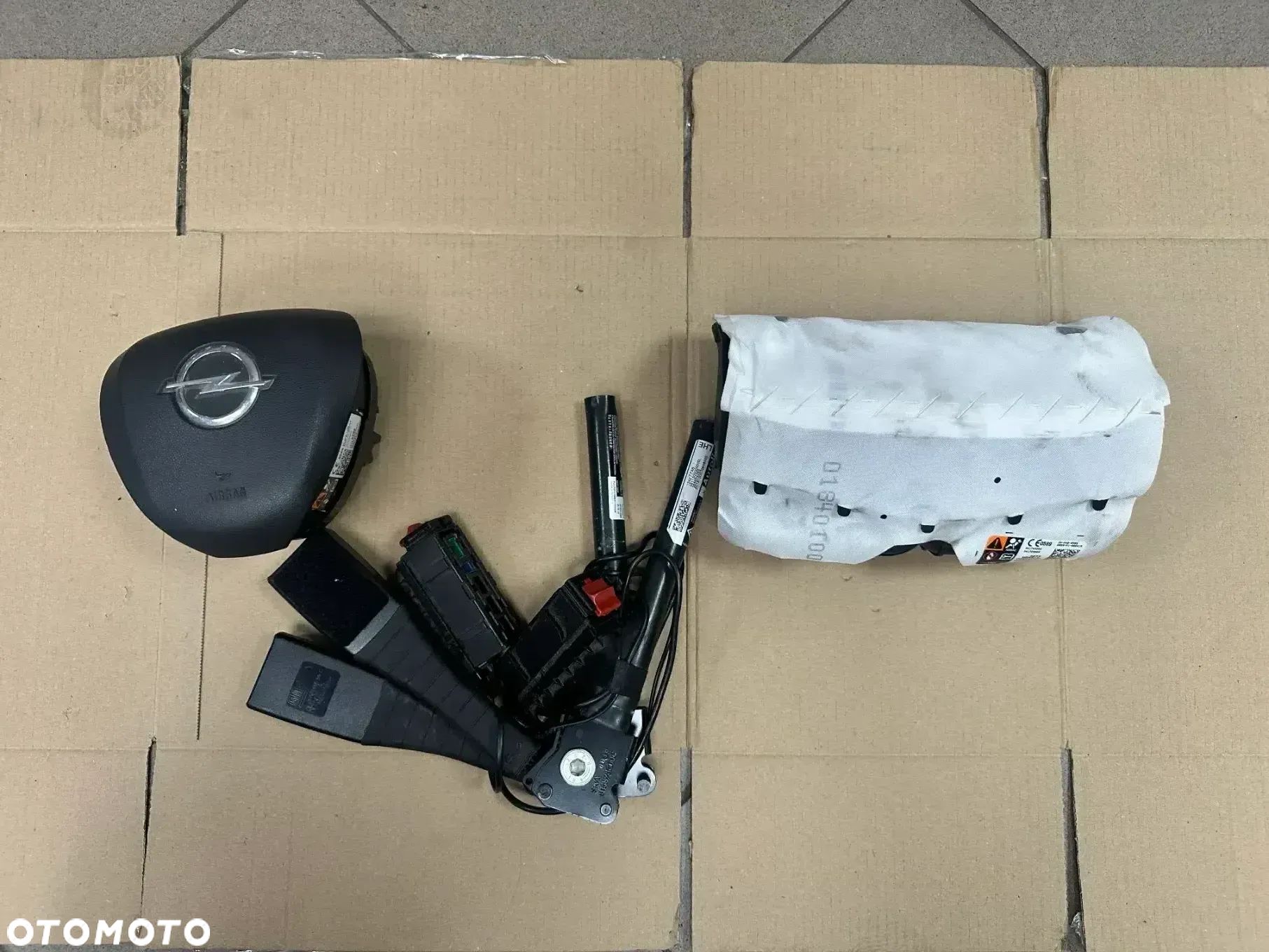 OPEL CORSA E PODUSZKI NAPINACZE PASY AIRBAG - 1