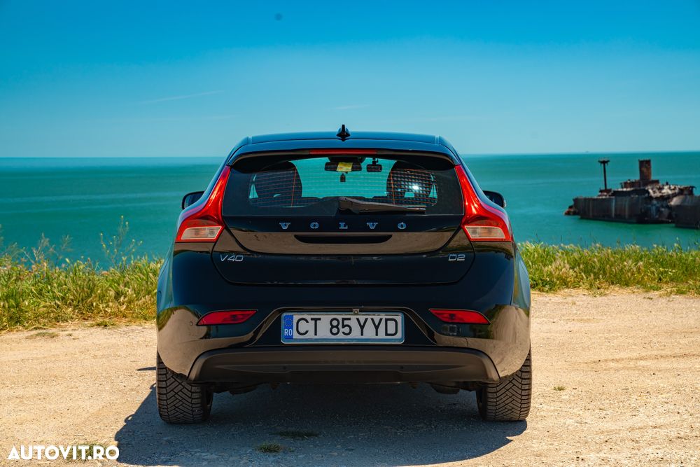 Volvo V40 D2 Aut. Momentum - 16